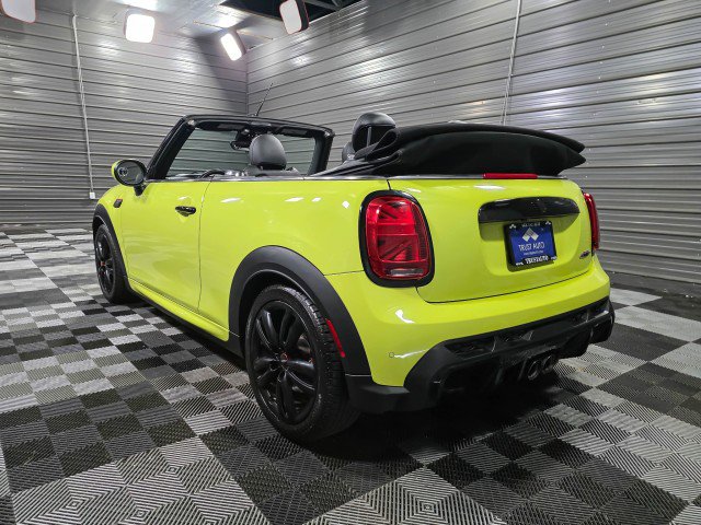 Used 2022 MINI Cooper John Cooper Works w/ Driver Assistance Package FWD image 8