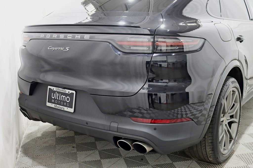 Used 2022 Porsche Cayenne S AWD/4WD image 13