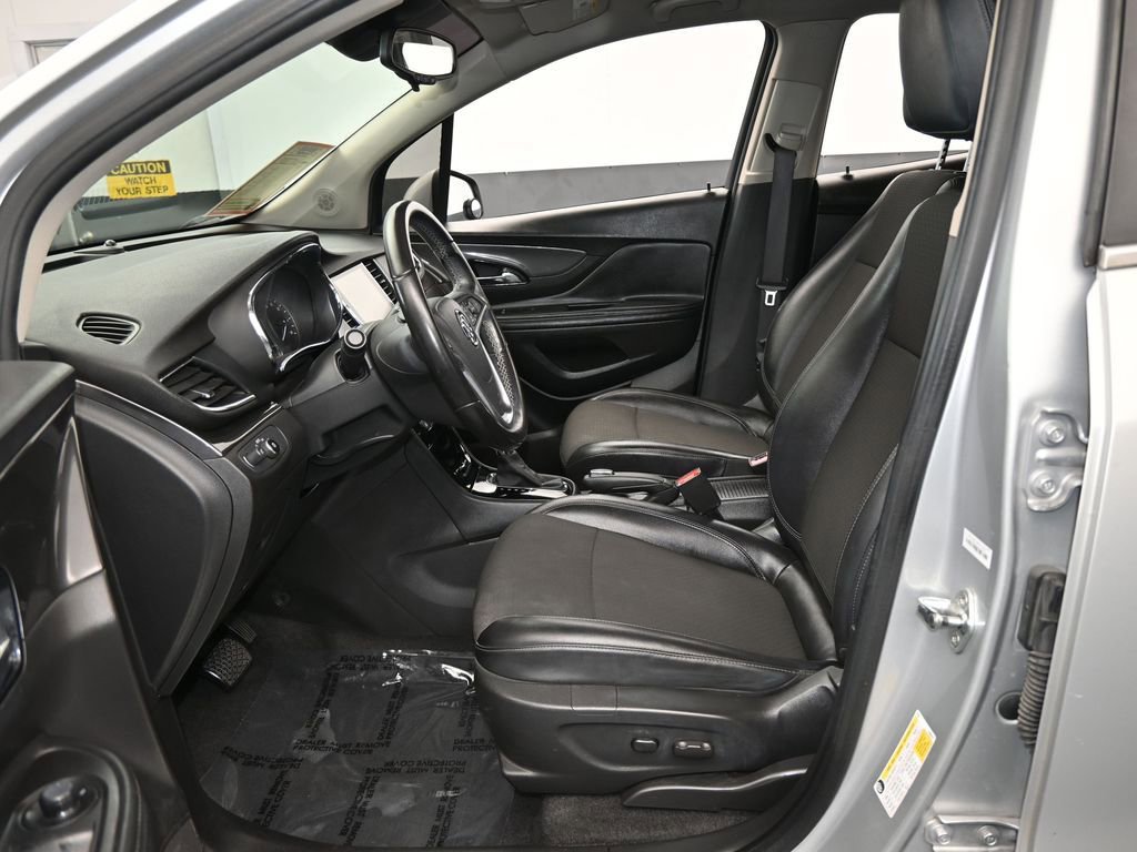 Used 2020 Buick Encore Preferred image 11