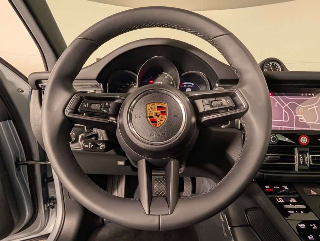 New 2026 Porsche Macan GTS AWD/4WD image 36
