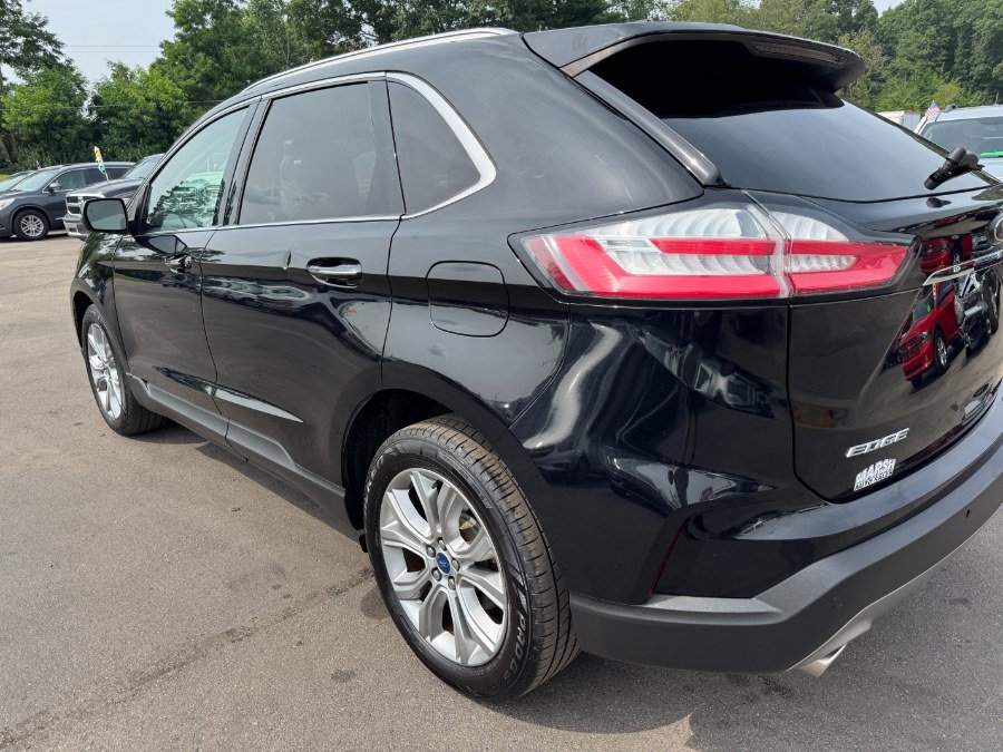 Used 2019 Ford Edge Titanium AWD/4WD image 10