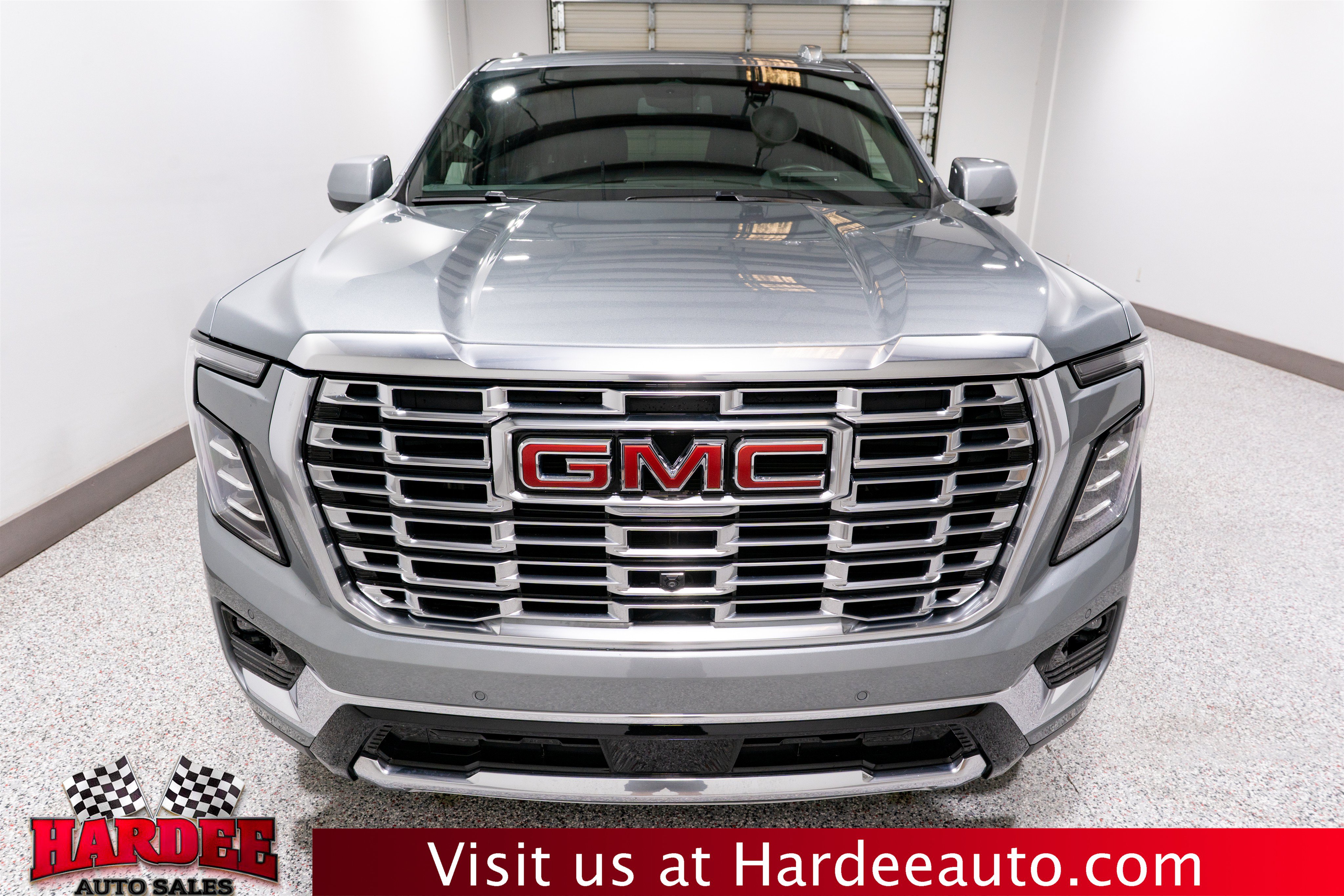 Used 2025 GMC Yukon XL Denali RWD image 7