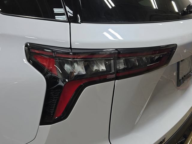 New 2026 Chevrolet Equinox RS w/ Convenience Package III FWD image 37