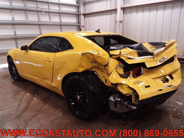 Used 2013 Chevrolet Camaro LT RWD image 3