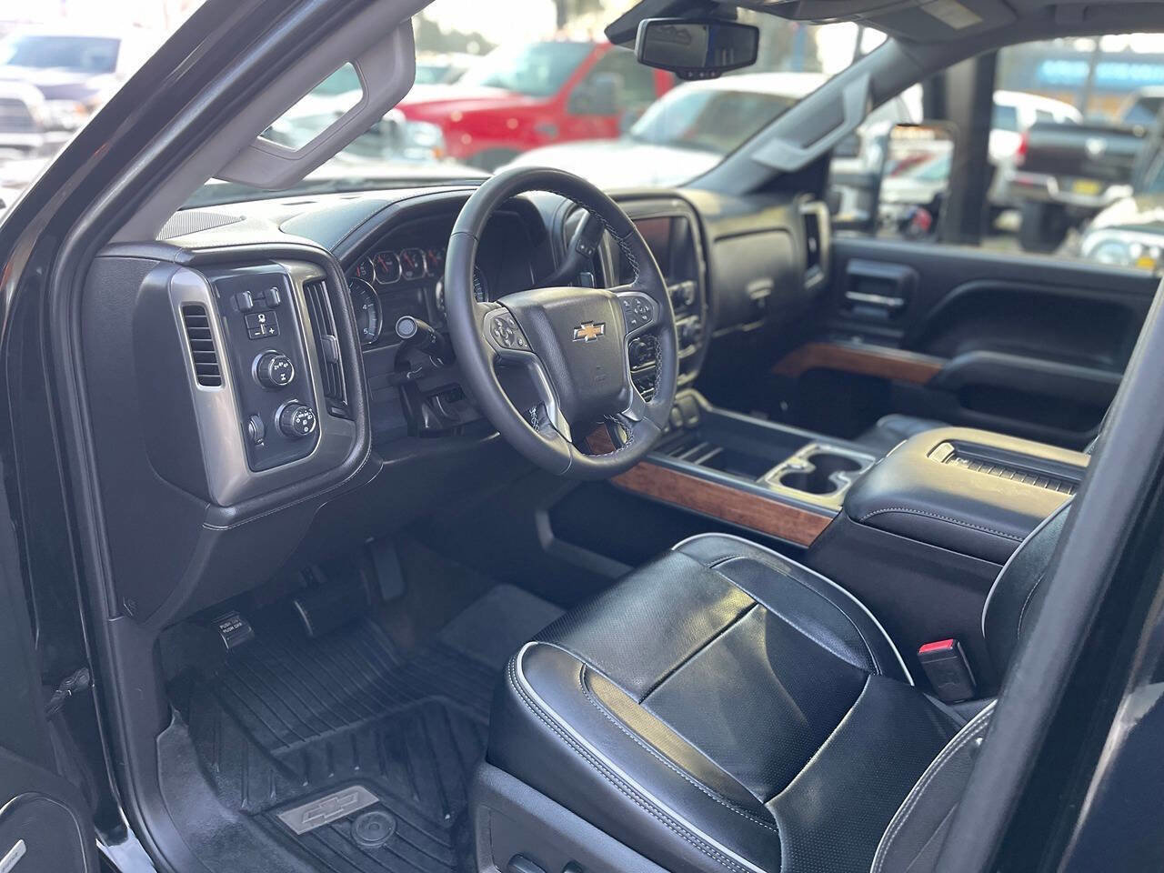 Used 2017 Chevrolet Silverado 3500 High Country w/ Duramax Plus Package image 27