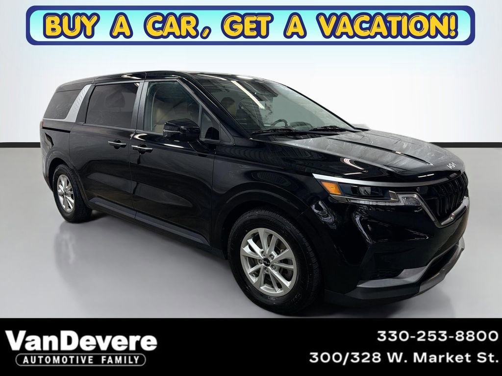 Used 2024 Kia Carnival LX FWD image 1