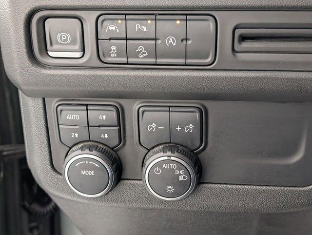 Certified 2023 Chevrolet Suburban Premier image 14