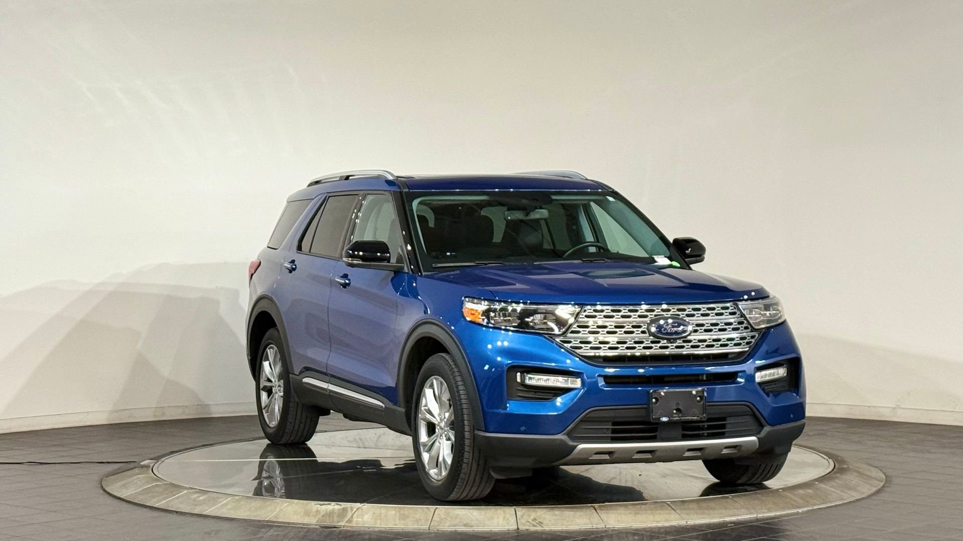Used 2021 Ford Explorer Limited w/ Equipment Group 301A video 2