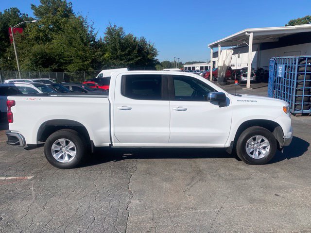 Used 2025 Chevrolet Silverado 1500 LT AWD/4WD image 4