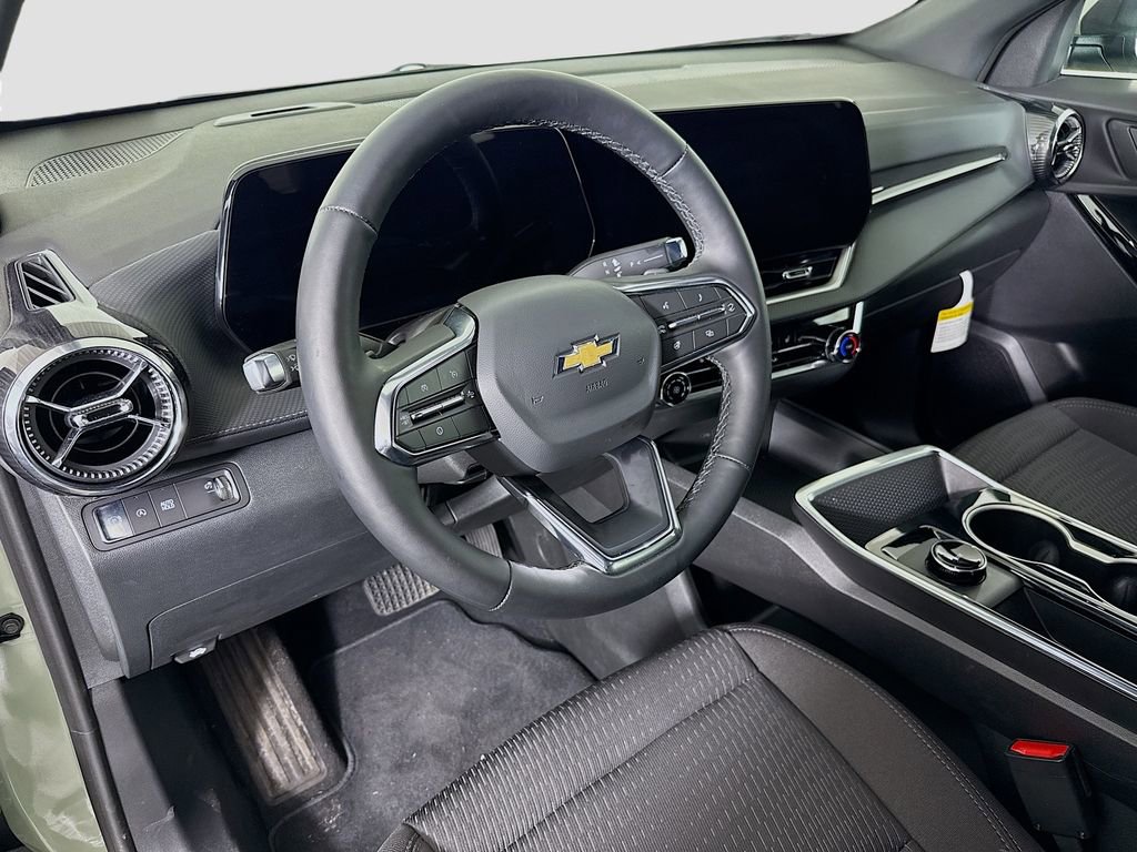 New 2026 Chevrolet Equinox LT w/ Safety and Technology Package image 9