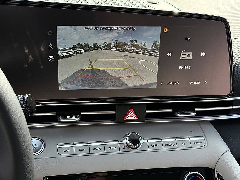 New 2026 Hyundai Elantra Limited FWD image 11