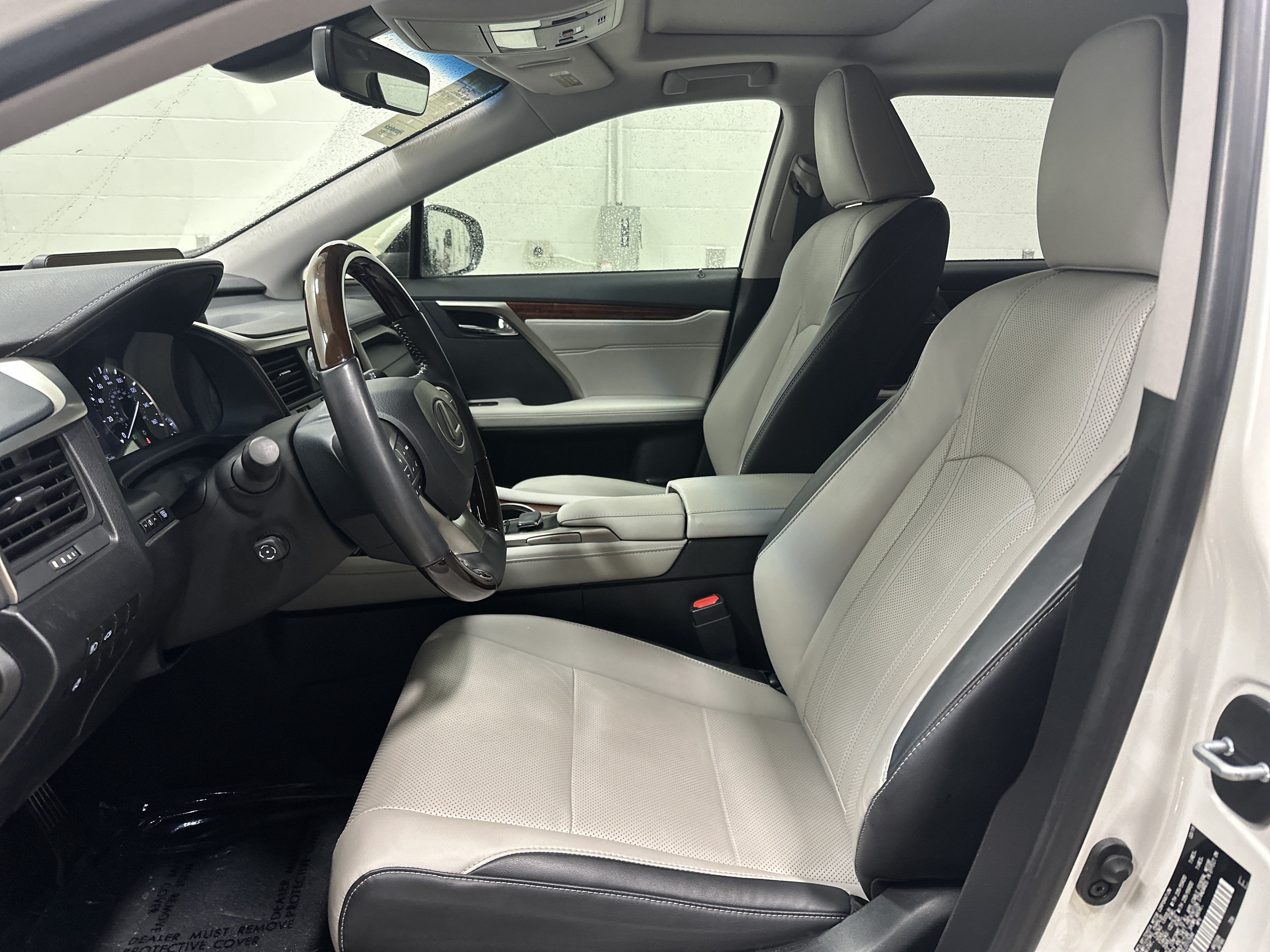Used 2018 Lexus RX 350L AWD w/ Premium Package image 18