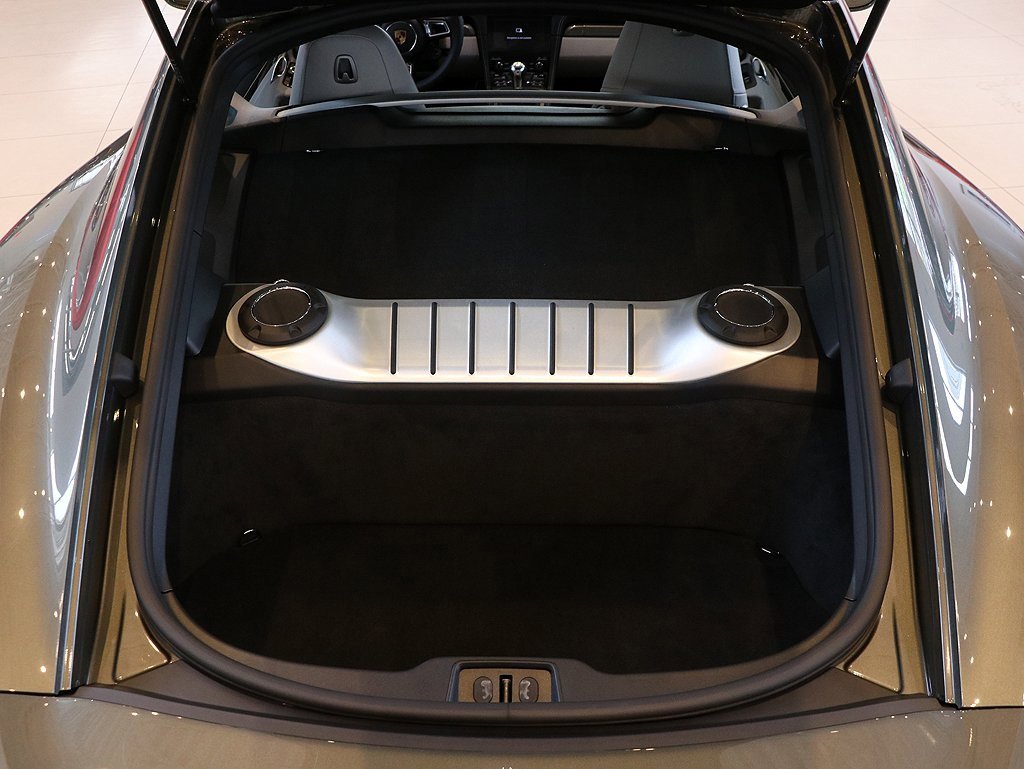 Used 2025 Porsche 718 Cayman GT4 image 49