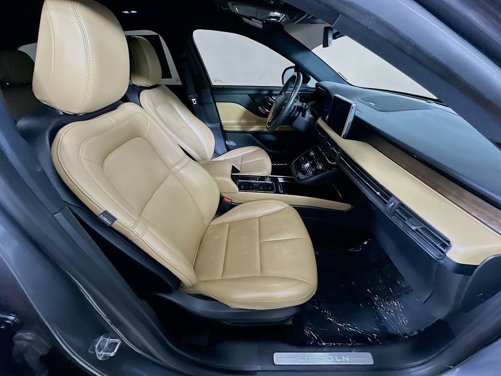 Used 2021 Lincoln Corsair Reserve w/ Sport Package image 12