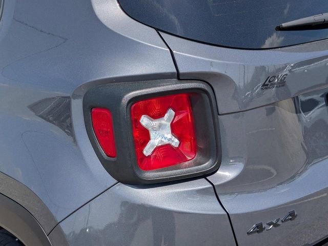 Used 2023 Jeep Renegade Altitude image 8