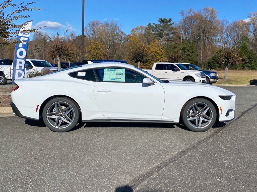New 2026 Ford Mustang Coupe image 3