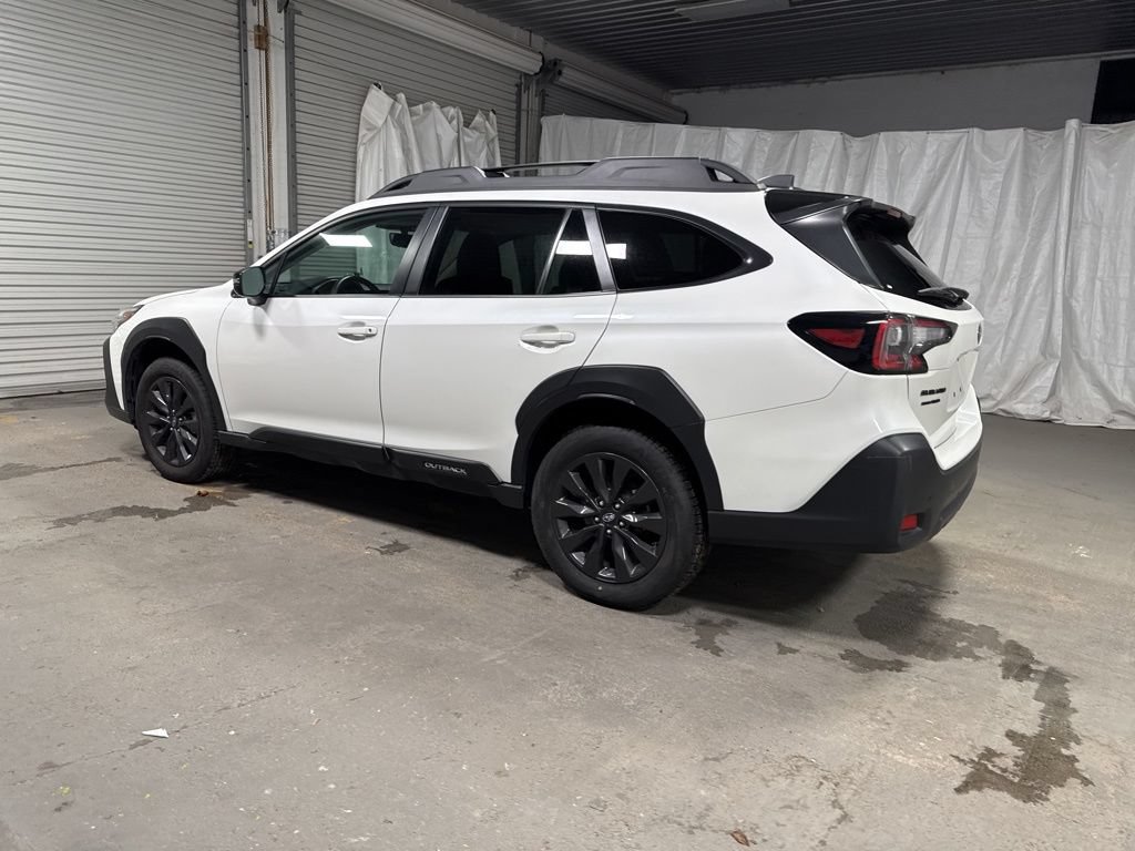 Used 2025 Subaru Outback Onyx Edition AWD/4WD image 5