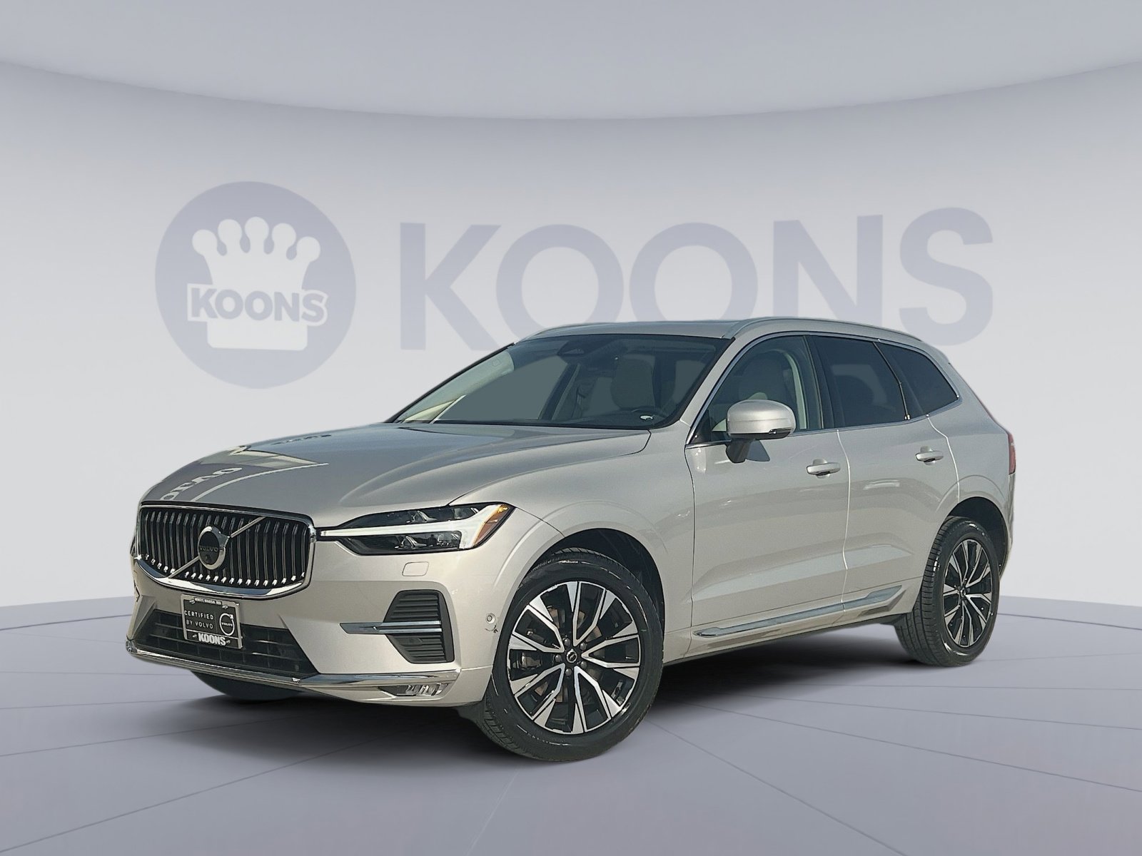 Certified 2023 Volvo XC60 B5 Plus w/ Climate Package image 1