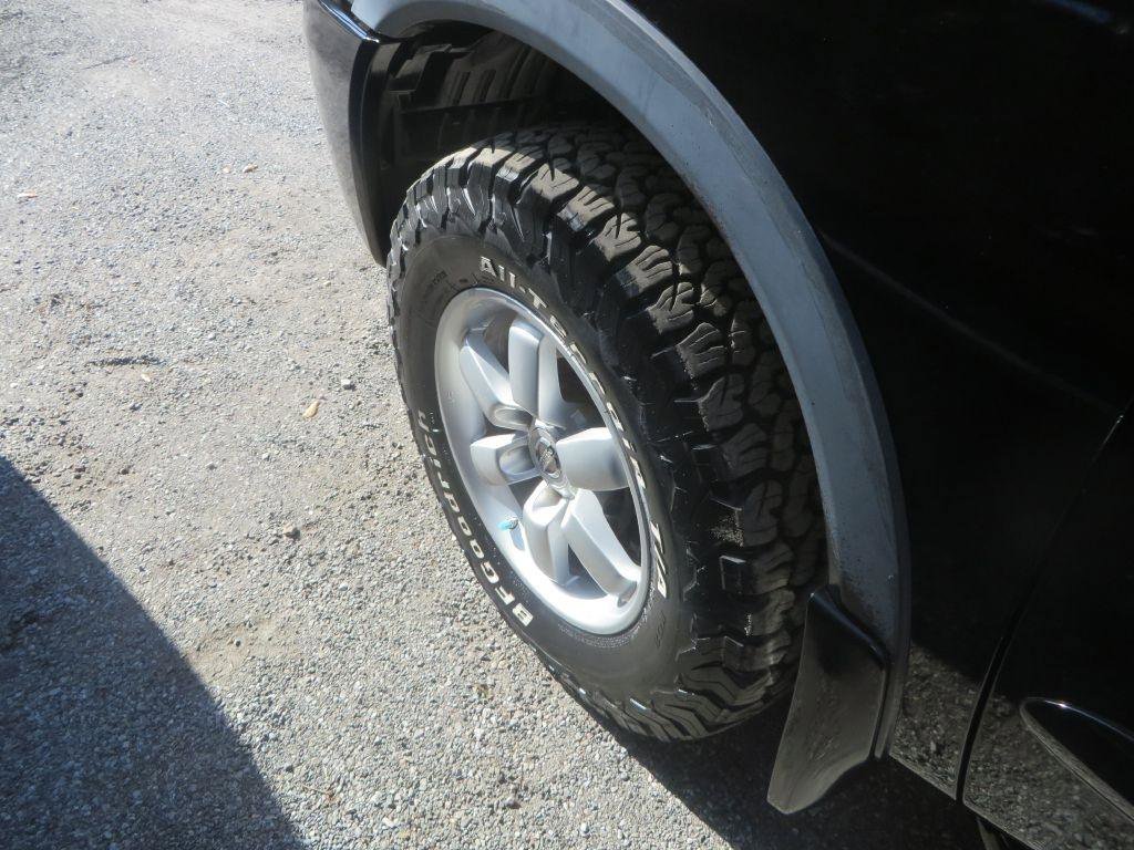 Used 2011 Nissan Titan PRO-4X AWD/4WD image 29