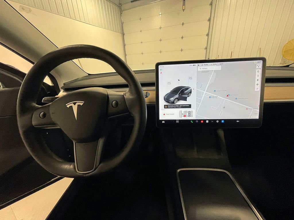 Used 2021 Tesla Model Y Long Range image 28