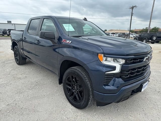 Used 2023 Chevrolet Silverado 1500 RST w/ Z71 Off-Road Package AWD/4WD image 8