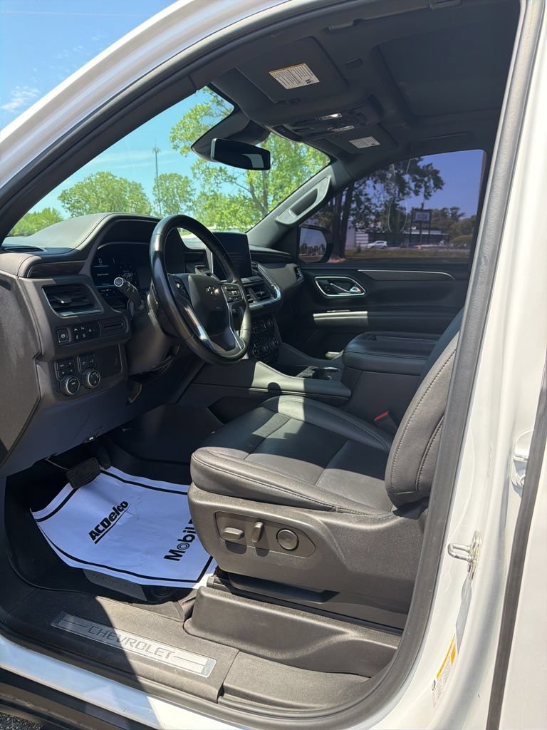 Used 2023 Chevrolet Suburban Z71 AWD/4WD image 14