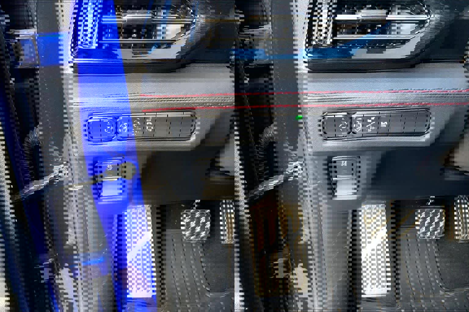 Used 2022 Acura MDX A-Spec image 33