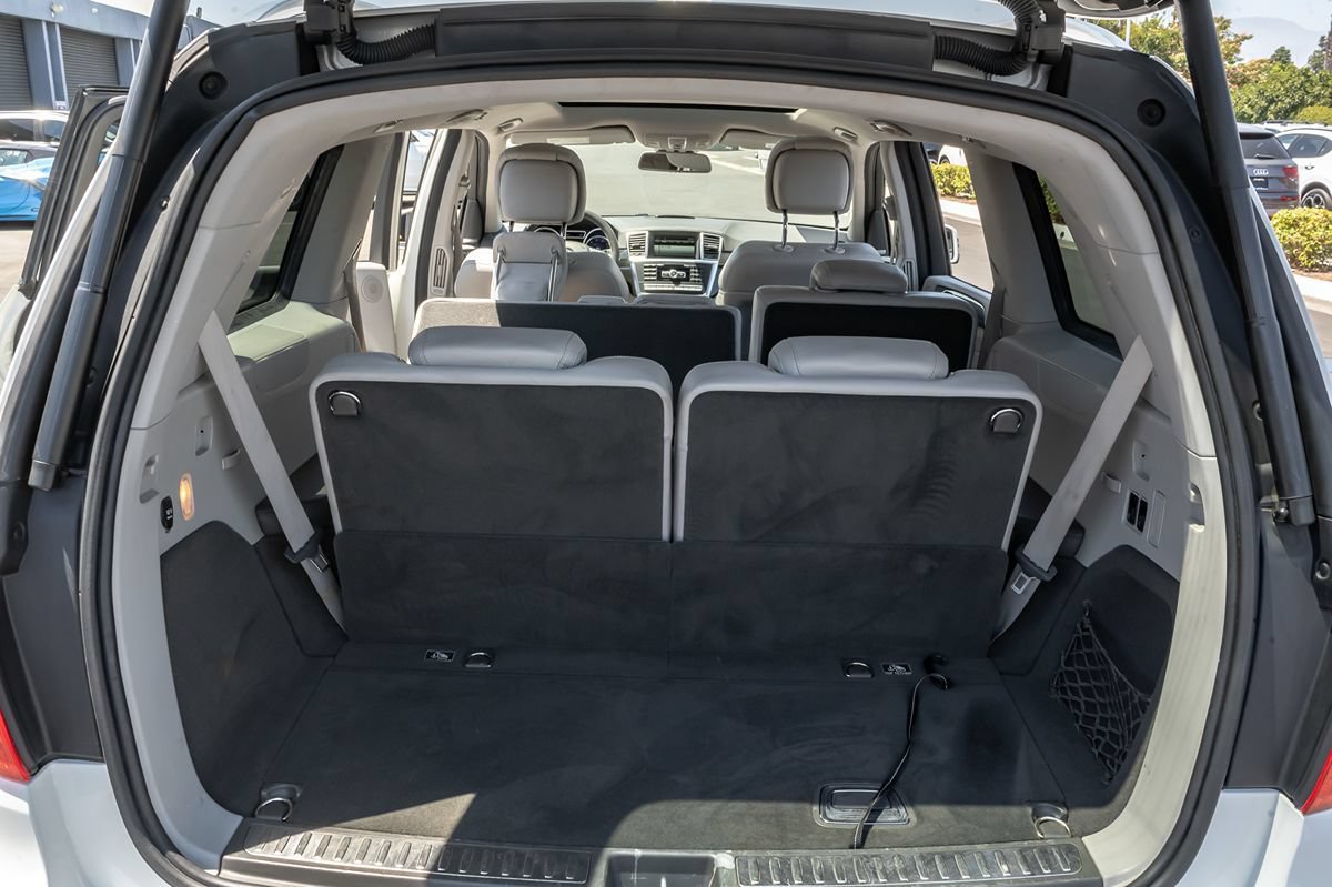 Used 2015 Mercedes-Benz GL 550 4MATIC image 14