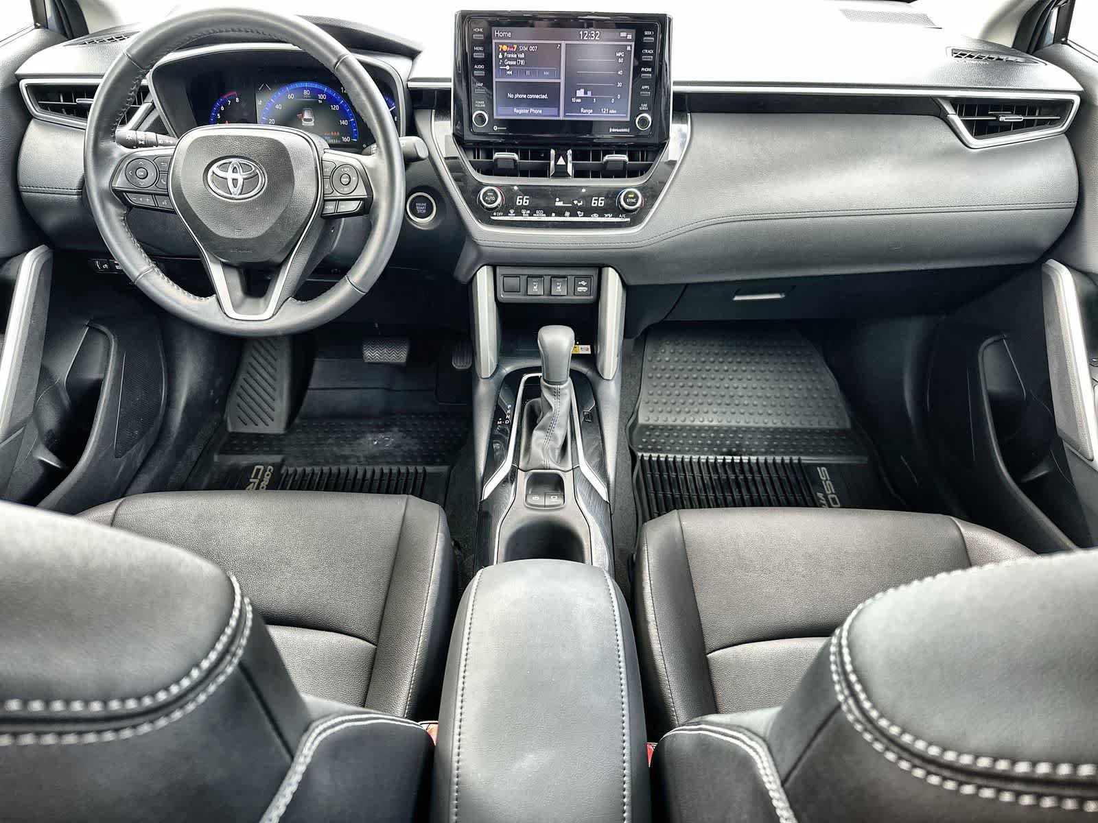Used 2022 Toyota Corolla Cross XLE w/ Convenience Package AWD/4WD image 20