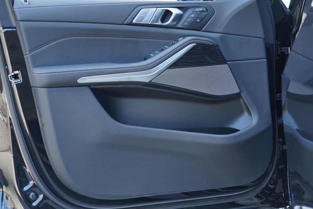 New 2026 BMW X7 xDrive40i AWD/4WD image 9