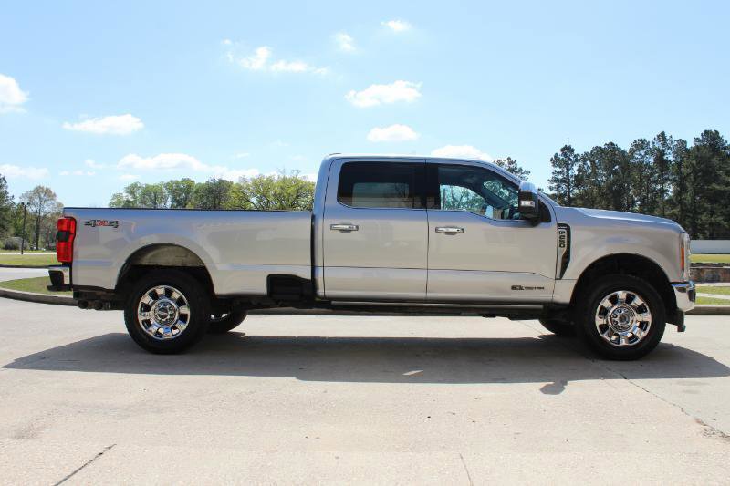 Used 2023 Ford F250 Lariat w/ Chrome Package image 19