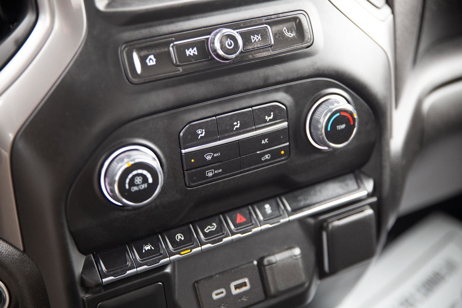 Used 2023 Chevrolet Silverado 1500 Custom image 15