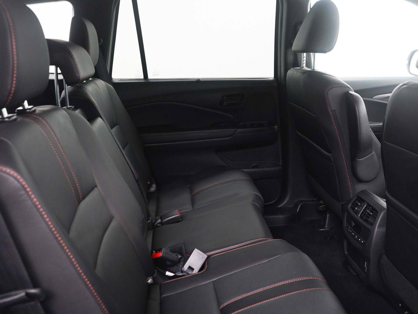 Used 2022 Honda Pilot TrailSport image 12