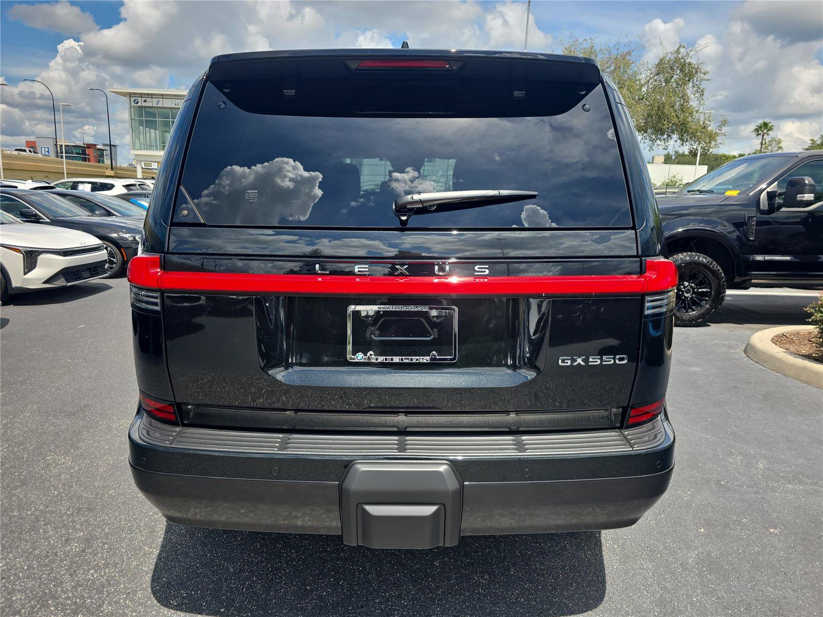 Used 2026 Lexus GX 550 w/ Cold Area Package AWD/4WD image 4