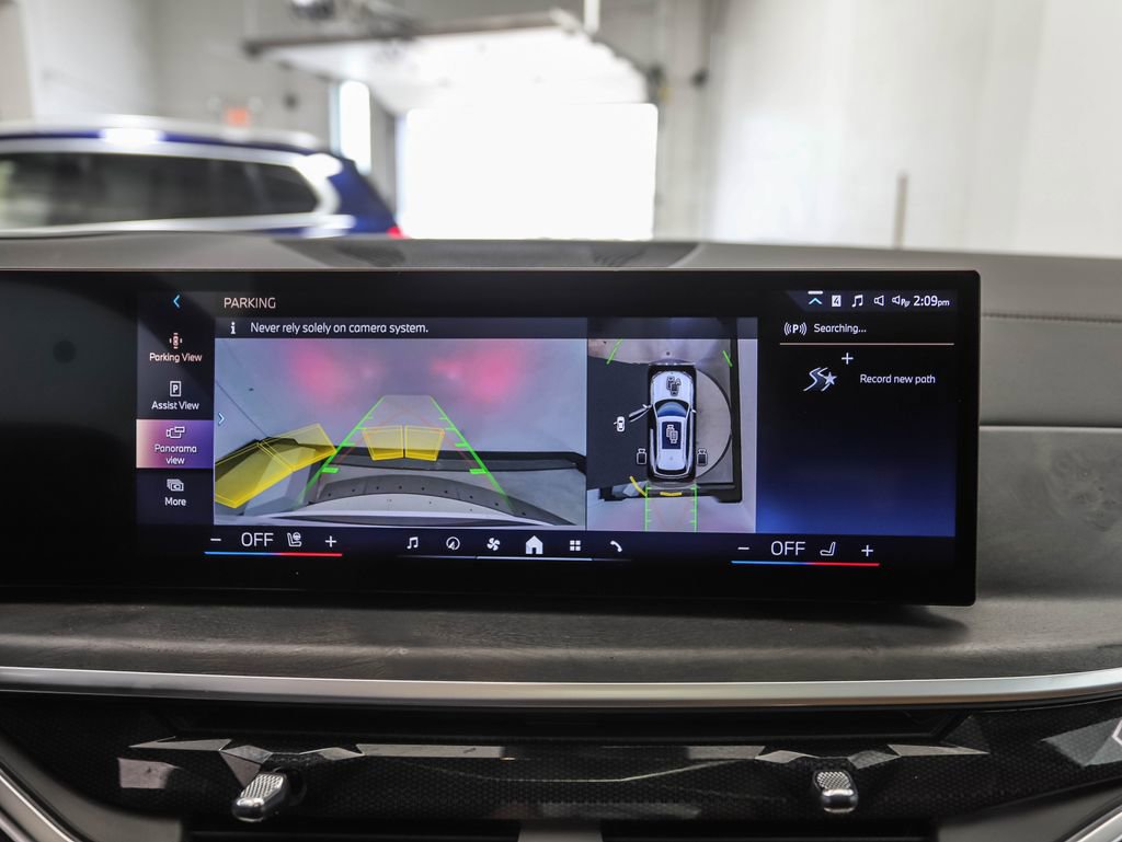 Certified 2024 BMW X5 xDrive40i w/ Executive Package image 18