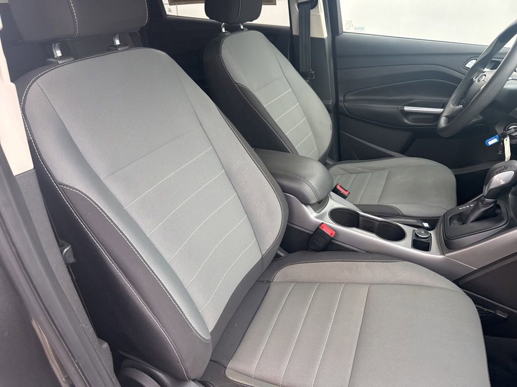 Used 2016 Ford Escape SE FWD image 29