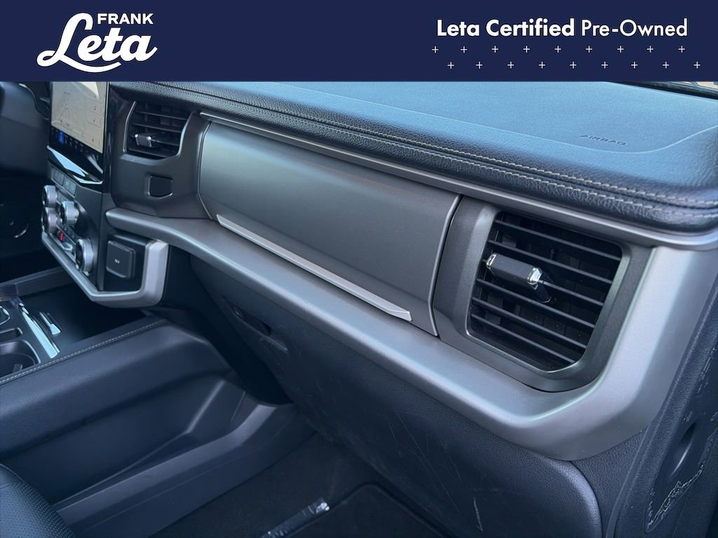 Used 2024 Ford Expedition XLT image 40