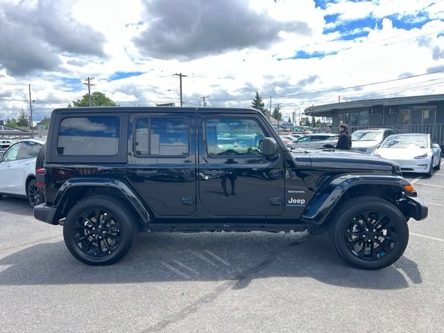 Used 2023 Jeep Wrangler Unlimited Sahara AWD/4WD image 6