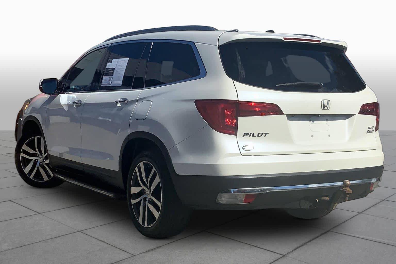 Used 2016 Honda Pilot Elite image 12