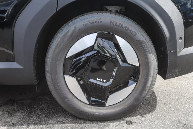 New 2026 Kia EV9 Wind AWD/4WD image 18