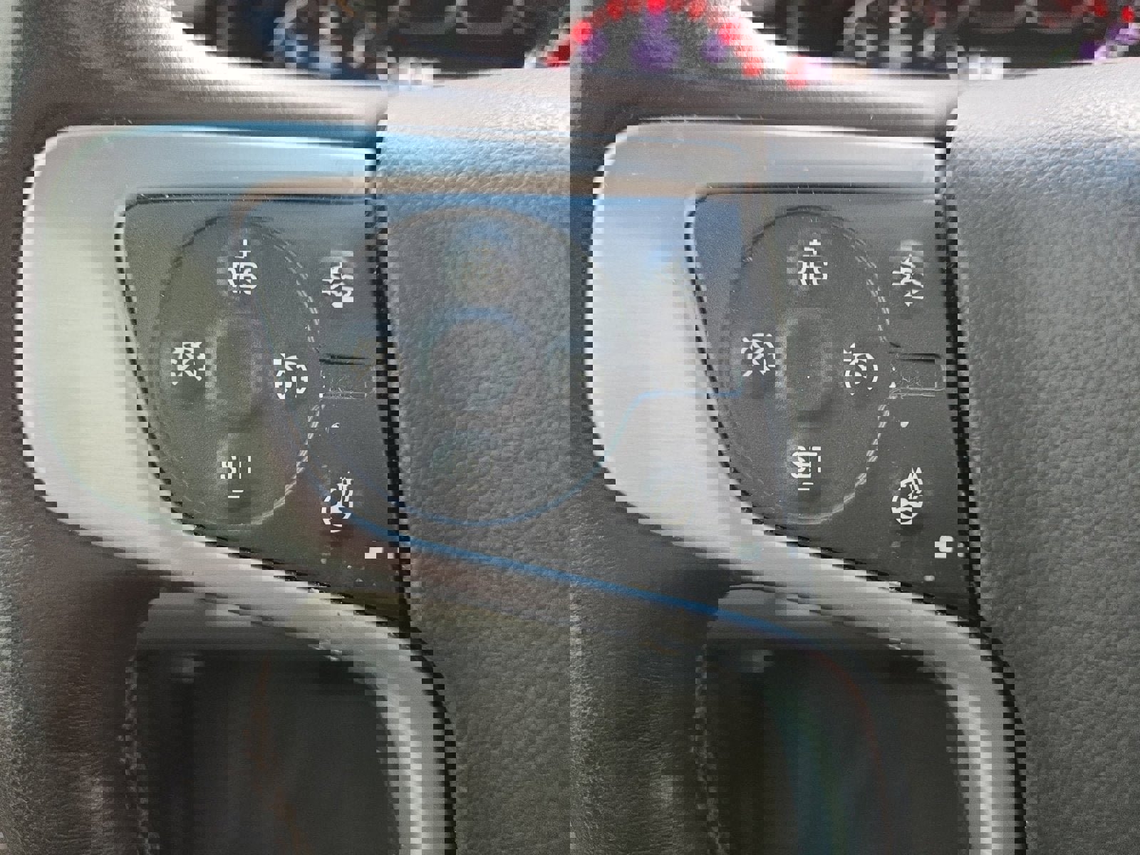 Used 2015 GMC Yukon SLT w/ Open Road Package image 14