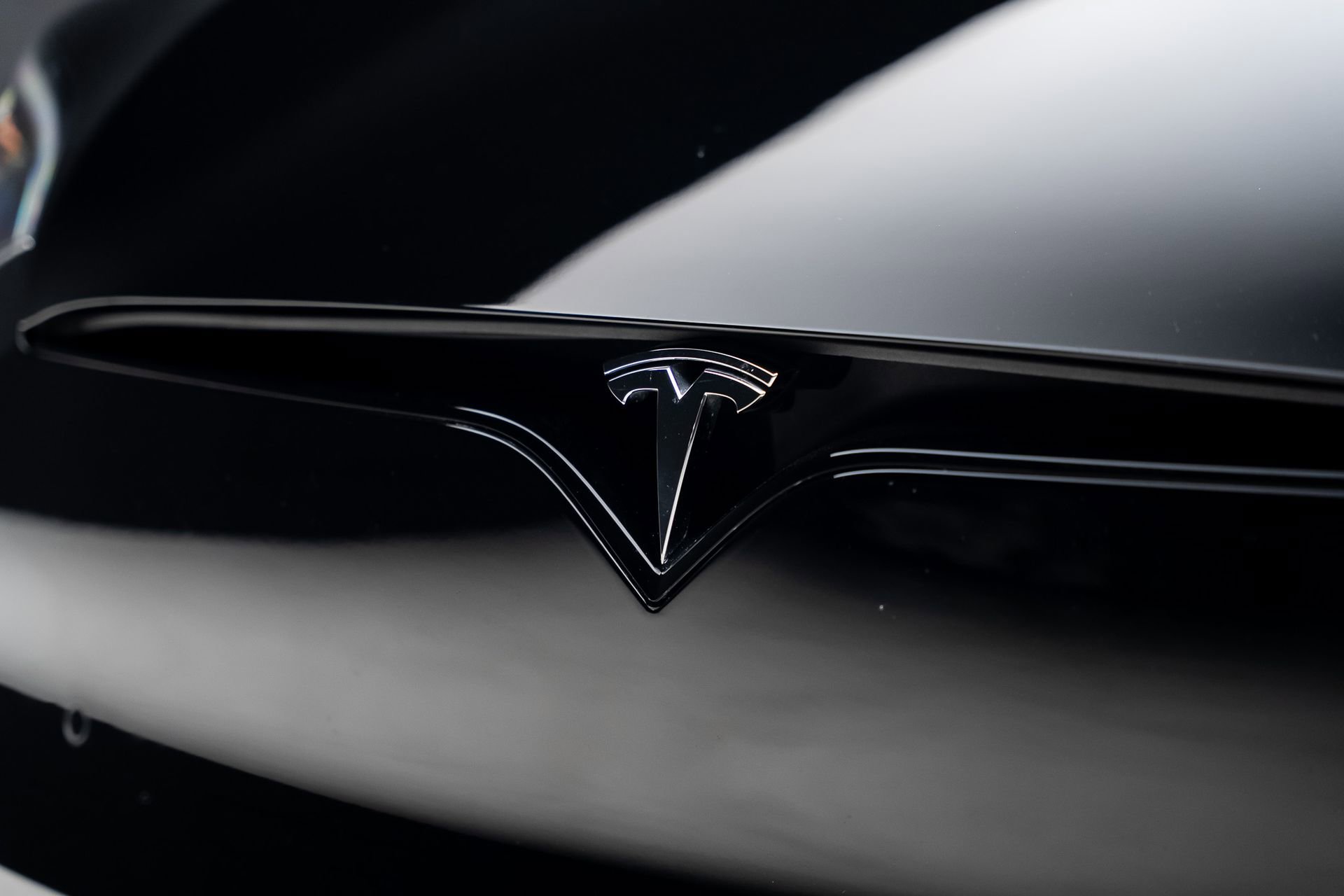 Used 2022 Tesla Model S Plaid image 13