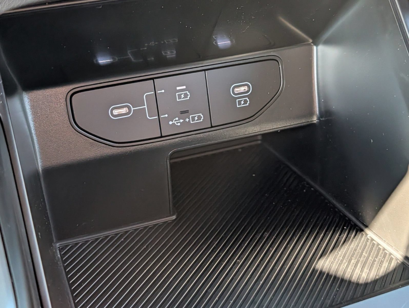 New 2026 Kia Sorento LX FWD image 9