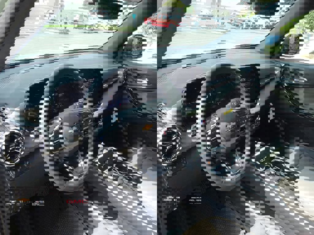 New 2026 Chevrolet Equinox LT w/ Convenience Package II image 12