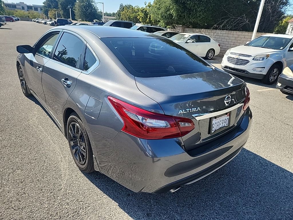 Used 2018 Nissan Altima 2.5 S w/ S Convenience Package FWD image 3