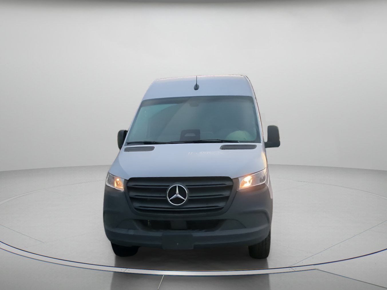 Used 2025 Mercedes-Benz Sprinter 2500 image 5
