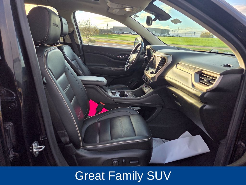 Used 2021 GMC Acadia Denali w/ Denali Ultimate Package AWD/4WD image 33