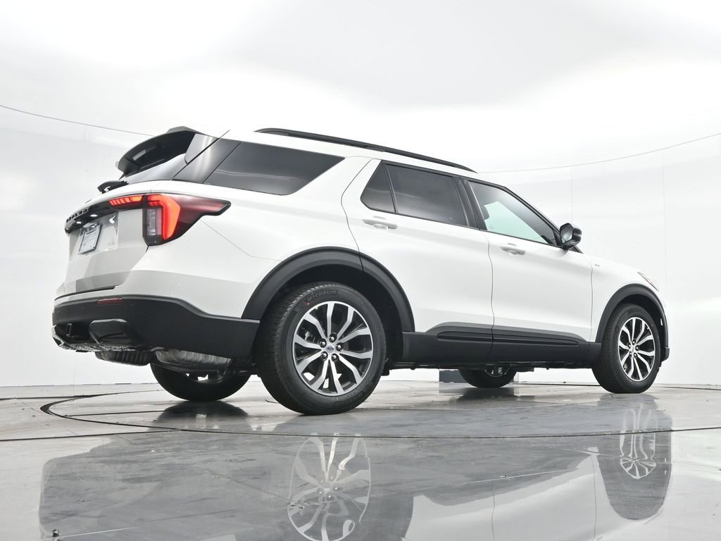 New 2026 Ford Explorer ST-Line w/ Premium Package image 39