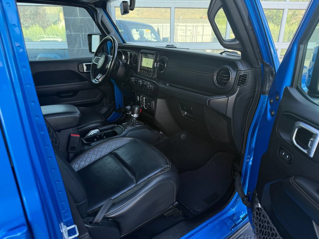 Used 2023 Jeep Gladiator Overland AWD/4WD image 44