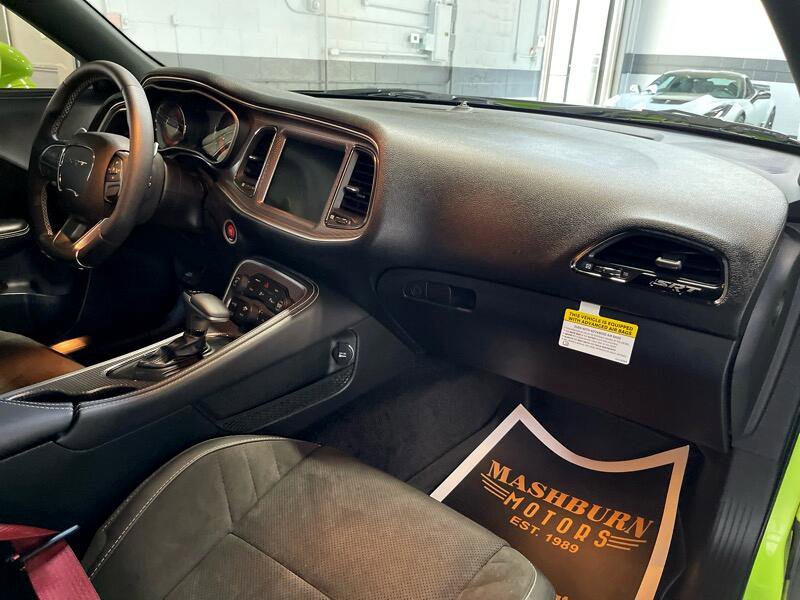 Used 2015 Dodge Challenger SRT Hellcat image 47